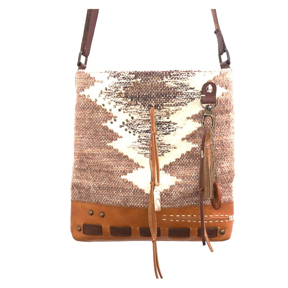 MIRANDA LAMBERT IDYLLWIND PURSE 👛